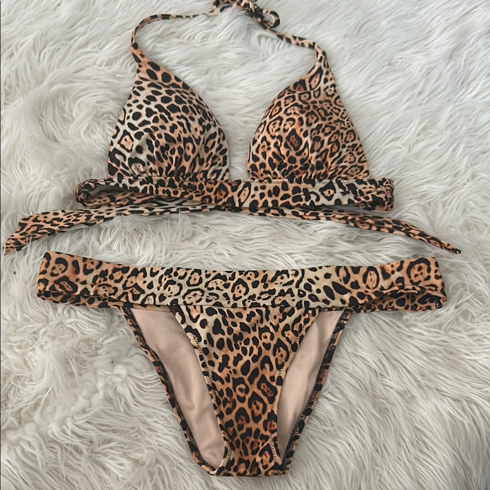 Victoria’s Secret Leopard Print Bikini Set